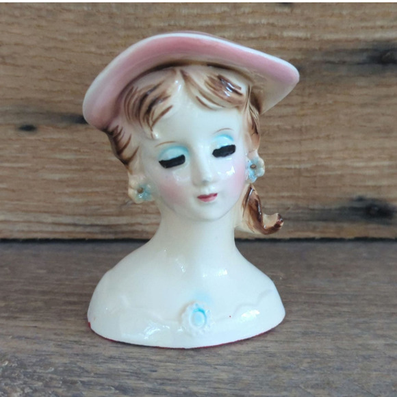 Vintage 3.5" Ceramic Lady Head Vase Once Red Dress Missing Earrings & Necklace - Picture 1 of 11
